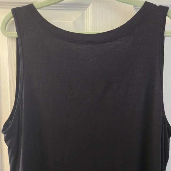 Women's V-Neck Black Tank Top - Picture 7 of 8